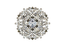 Load image into Gallery viewer, Chrysanthemum Transparent Crystal Brooch