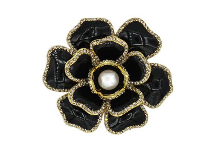 Broche en émail noir gardénia