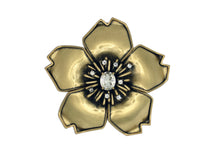 Load image into Gallery viewer, Plum Blossom Gold Brooch
