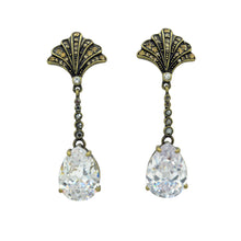 Load image into Gallery viewer, Seashell Crystal Drop Earrings
