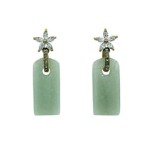 Load image into Gallery viewer, Star Jasmine Green Earrings
